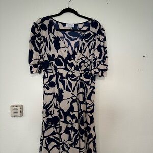 Kaileigh Navy and Cream Floral Mini Dress